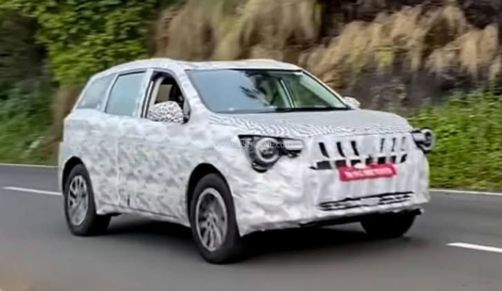 Mahindra XUV700