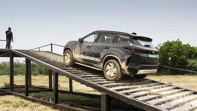 Tata-harrier-ev-2025