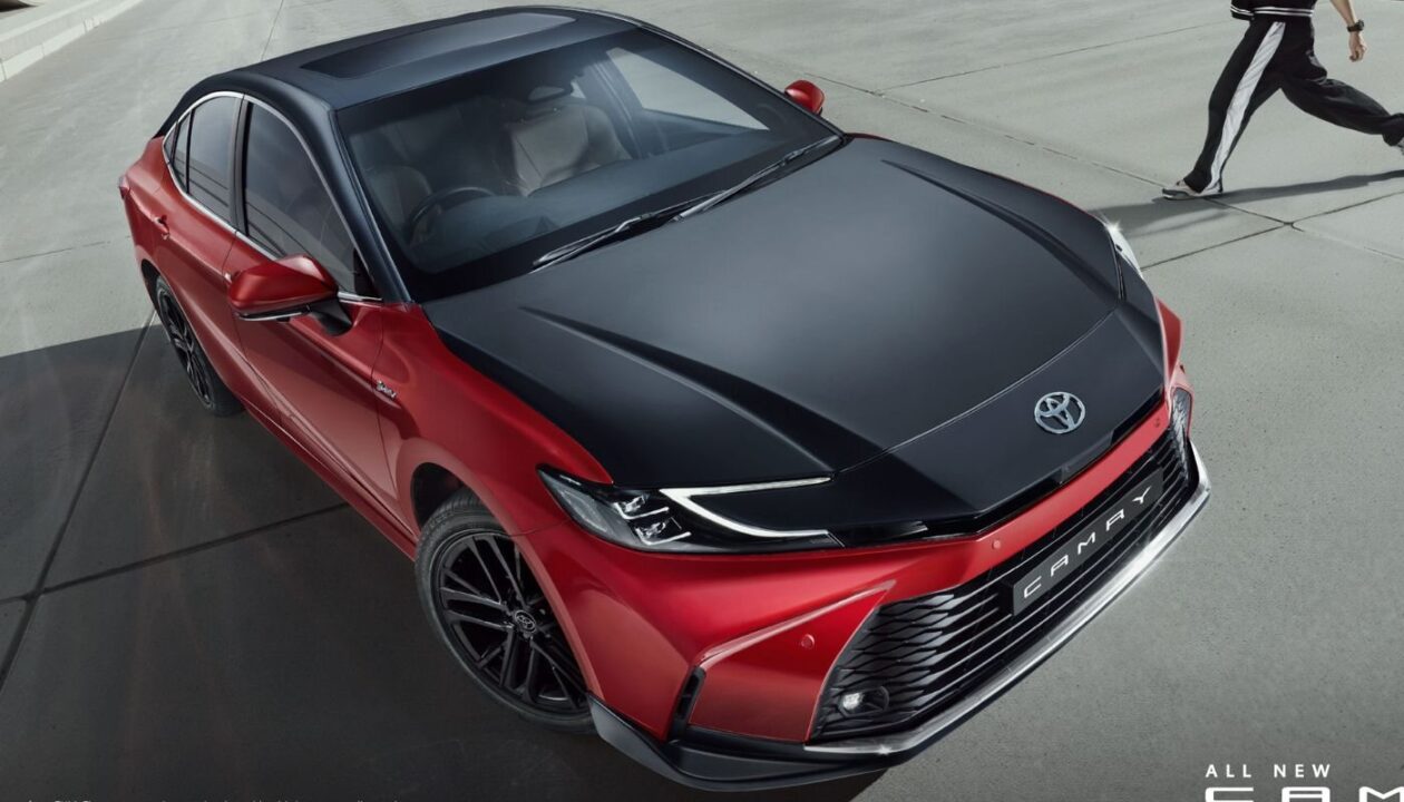 Toyota Camry Hybrid